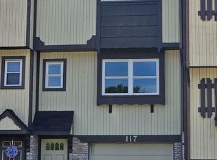 117 Palomino Dr, Weirton, WV 26062