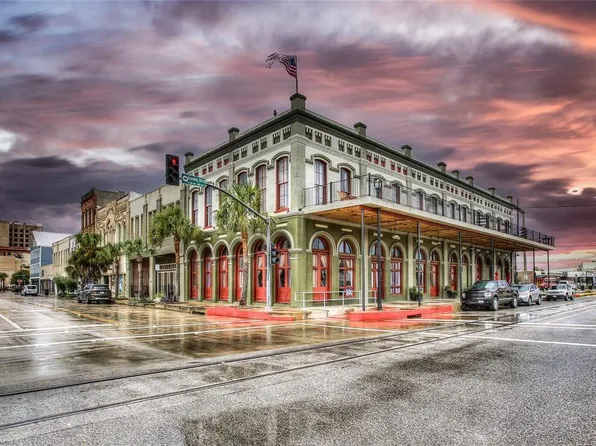 2427 Market St #2, Galveston, TX 77550