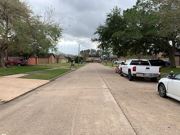 5th image of 16318 Hunting Dog Ln