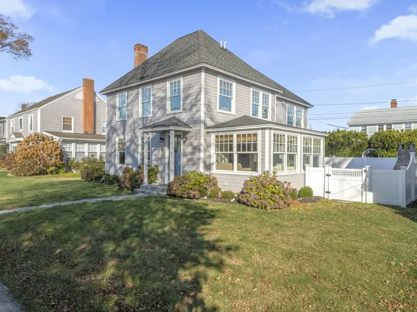 16 East Walk, Clinton, CT 06413