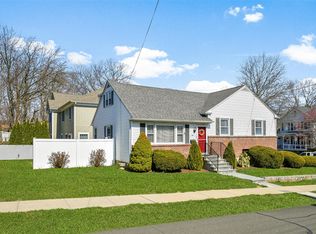 66 Sterling Ave, Harrison, NY 10528