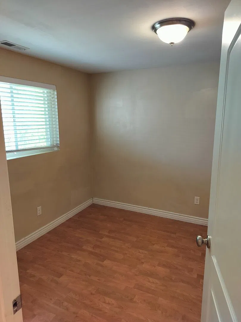 Well Maintained West Valley Home |4bd/2ba | Large Yard | One Car Garage — Photo 3