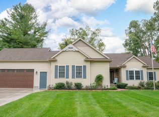 10773 Hibner Rd, Hartland, MI 48353