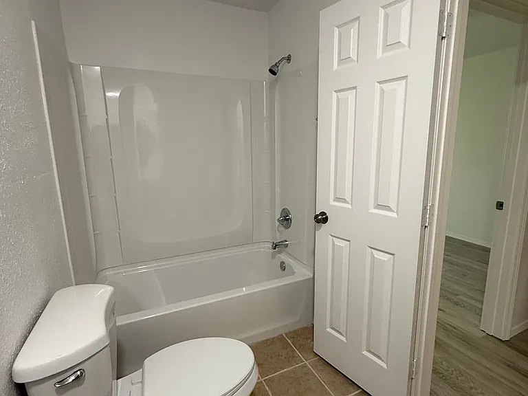1043 Monet Dr — Photo 37