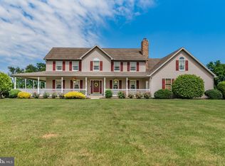 1030 Highfield Ct, Mechanicsburg, PA 17055