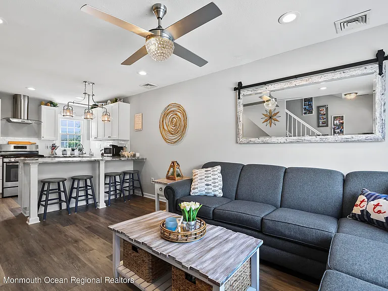 612 Central Ave #1 — Photo 6