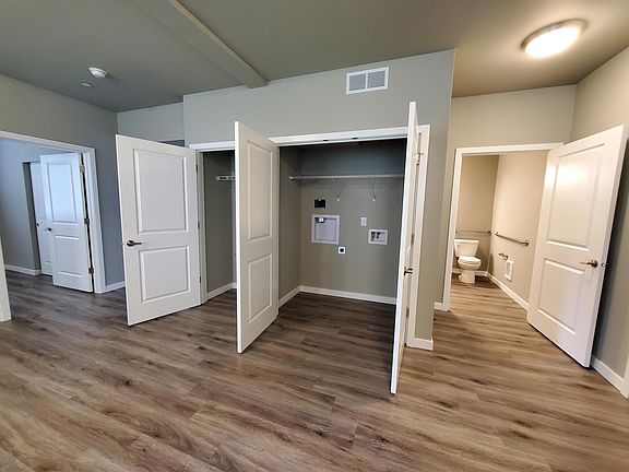 5th image of 1244 Cora St SE #102