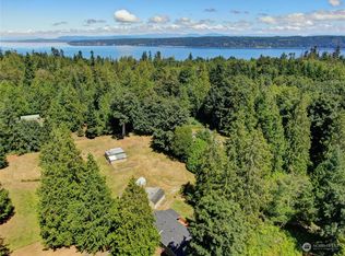 3170 Santa Fe Ct, Camano Island, WA 98282
