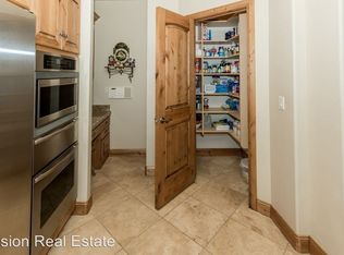 1016 E Waterford Ln, Provo, UT 84604