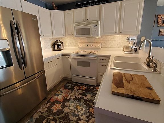 4th image of 194 Park Place Ln Unit 3A
