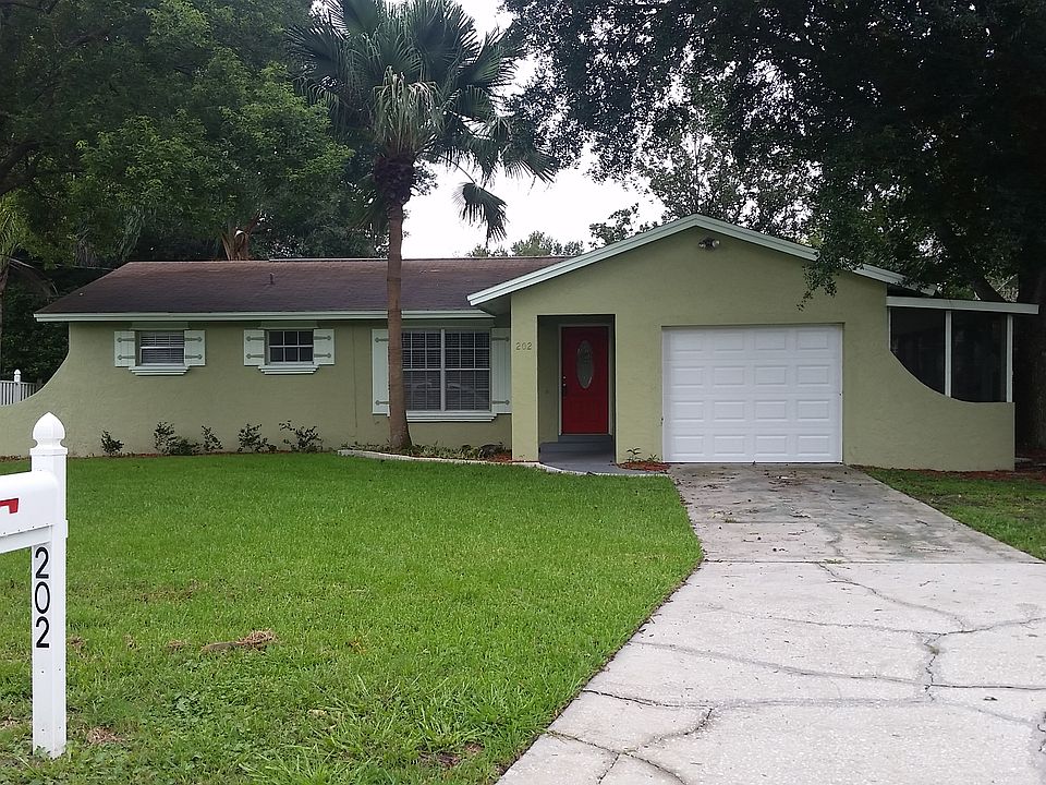 1st image of 202 Lake Gene Dr