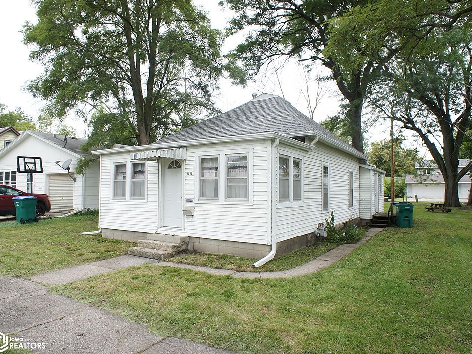 1st image of 1117 Water St