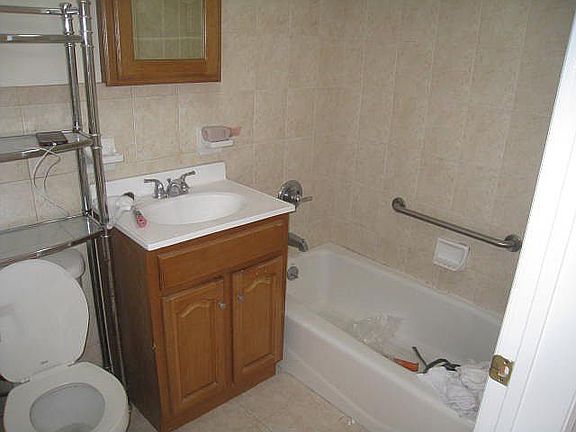2nd image of 2711 Astoria Blvd APT 4F