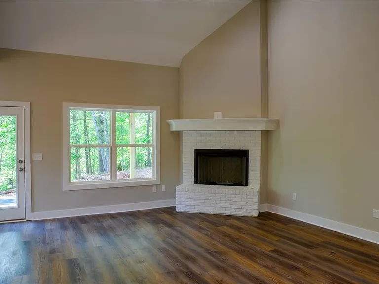 782 Crooked Creek Dr — Photo 6