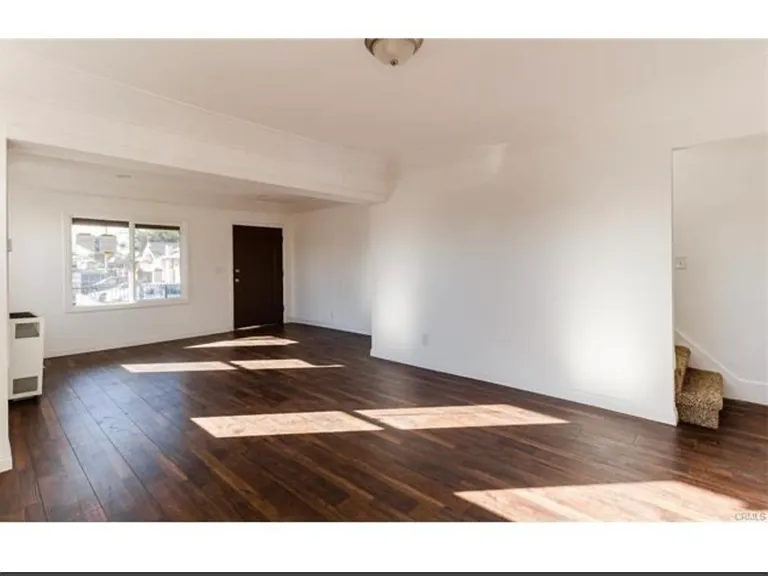 317 W 54th St #317 — Photo 2