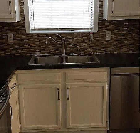 2nd image of 117 Maurice Ct