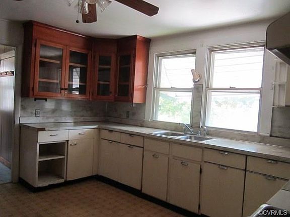 5th image of 13040 Lee Ave
