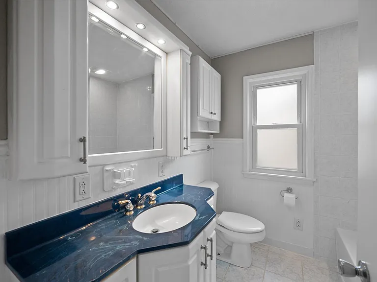 2607 Stanford Ave — Photo 9