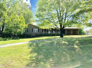 198 Pebble Creek Dr, Toccoa, GA 30577