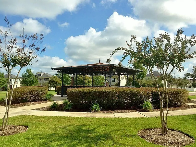 1735 Nichole Woods Dr — Photo 22