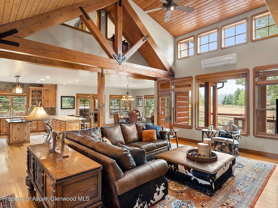 1st image of 411 Fox Run Dr
