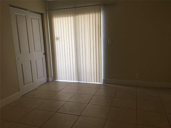 5th image of 11771 NW 30th St