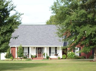 1034 Rolling Oaks Dr, McComb, MS 39648