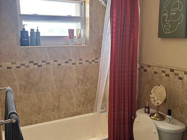 1831 NE 38th St #301 — Photo 10