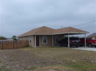 326 Royal Falcon Dr, Del Rio, TX 78840