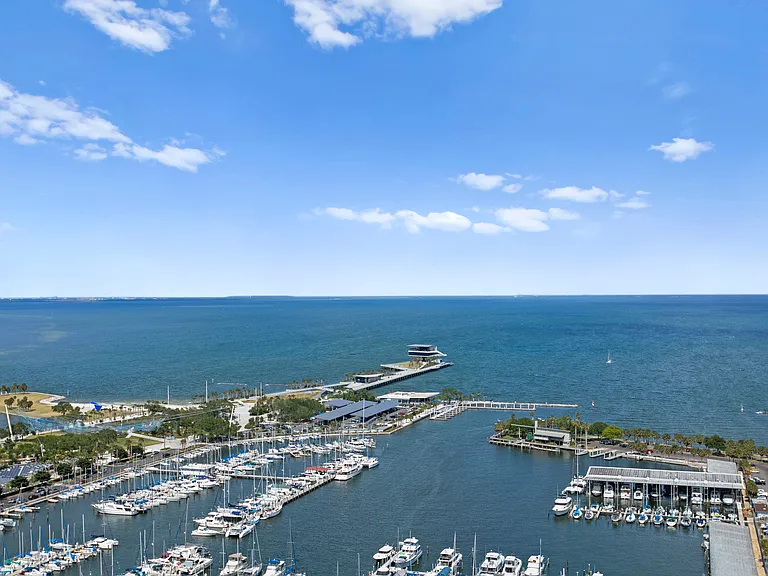 1 Beach Dr SE #1112 — Photo 39
