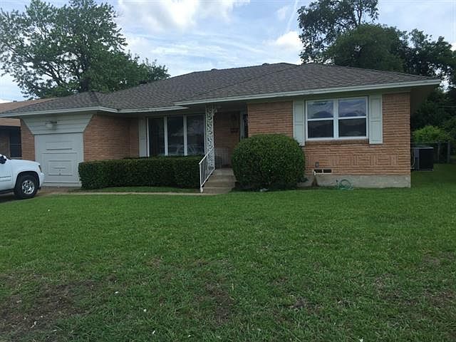 1st image of 2221 Highwood Dr