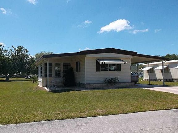 2nd image of 2940 Bay Aristocrat Dr