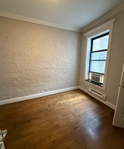 340 E 18th St #3D — Photo 4