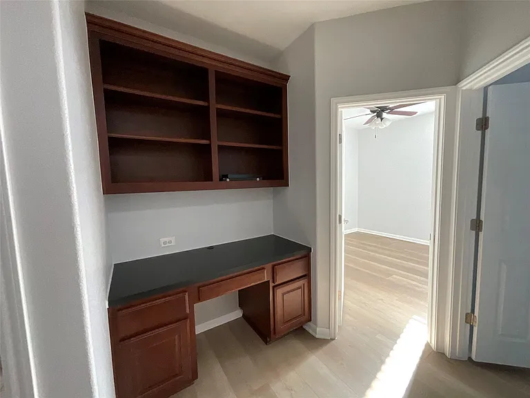 212 Choke Canyon Ln — Photo 25
