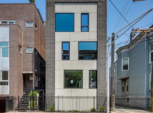 1358 W Ohio St #2, Chicago, IL 60642
