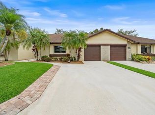 137 Meander Cir, Royal Palm Beach, FL 33411