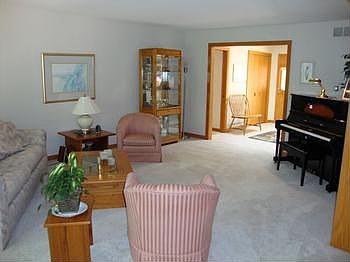 3rd image of 2812 Jeffrey Ln