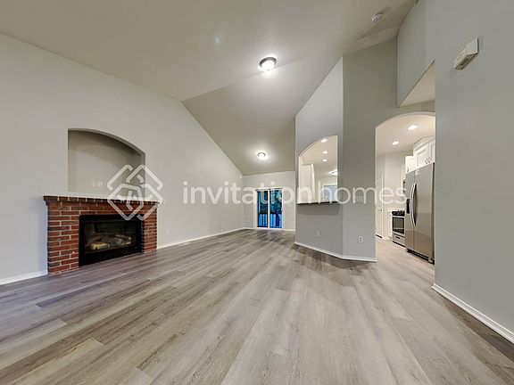 5th image of 1321 Lybarger St SE