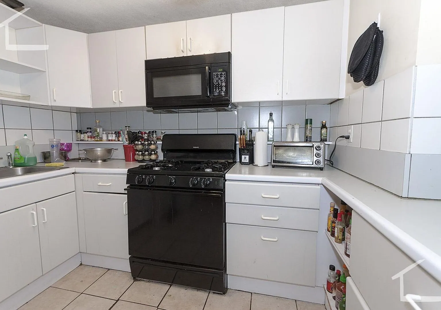 HUge 5 bed townhouse — Photo 1