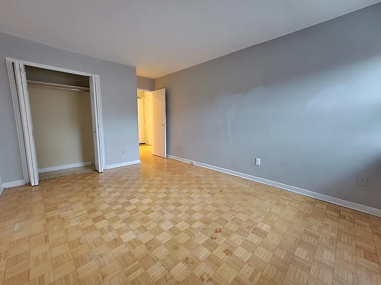 420 Gilmour St — Photo 25