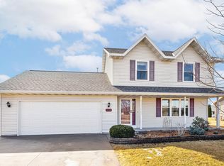 1811 Sandy Springs Rd, De Pere, WI 54115