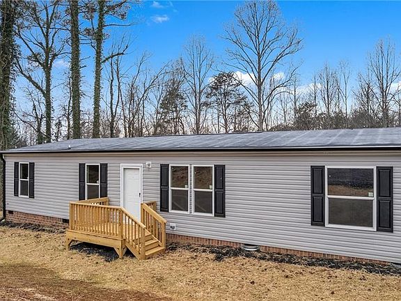 5th image of 2113 Green Haven Ct