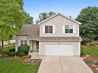 2301 White Eagle Dr, Plainfield, IL 60586