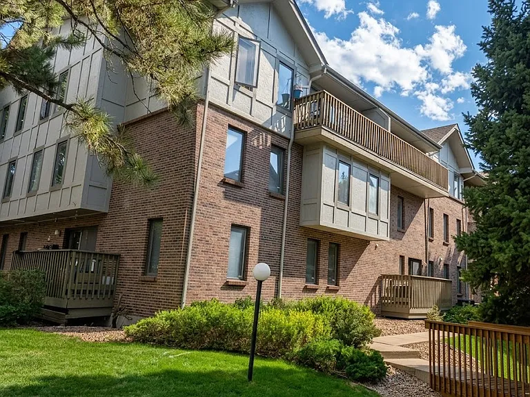 6435 S Dayton St #303 — Photo 3