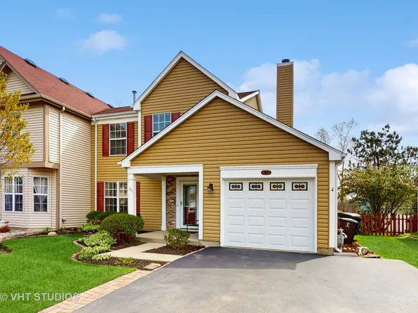 87 Bradford Ln, Mundelein, IL 60060