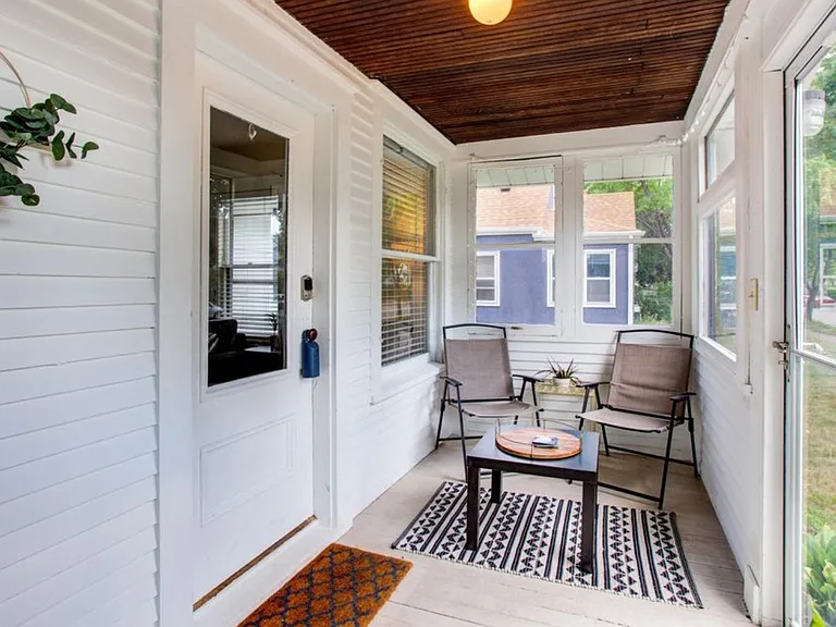 2623 Jackson St NE — Photo 22