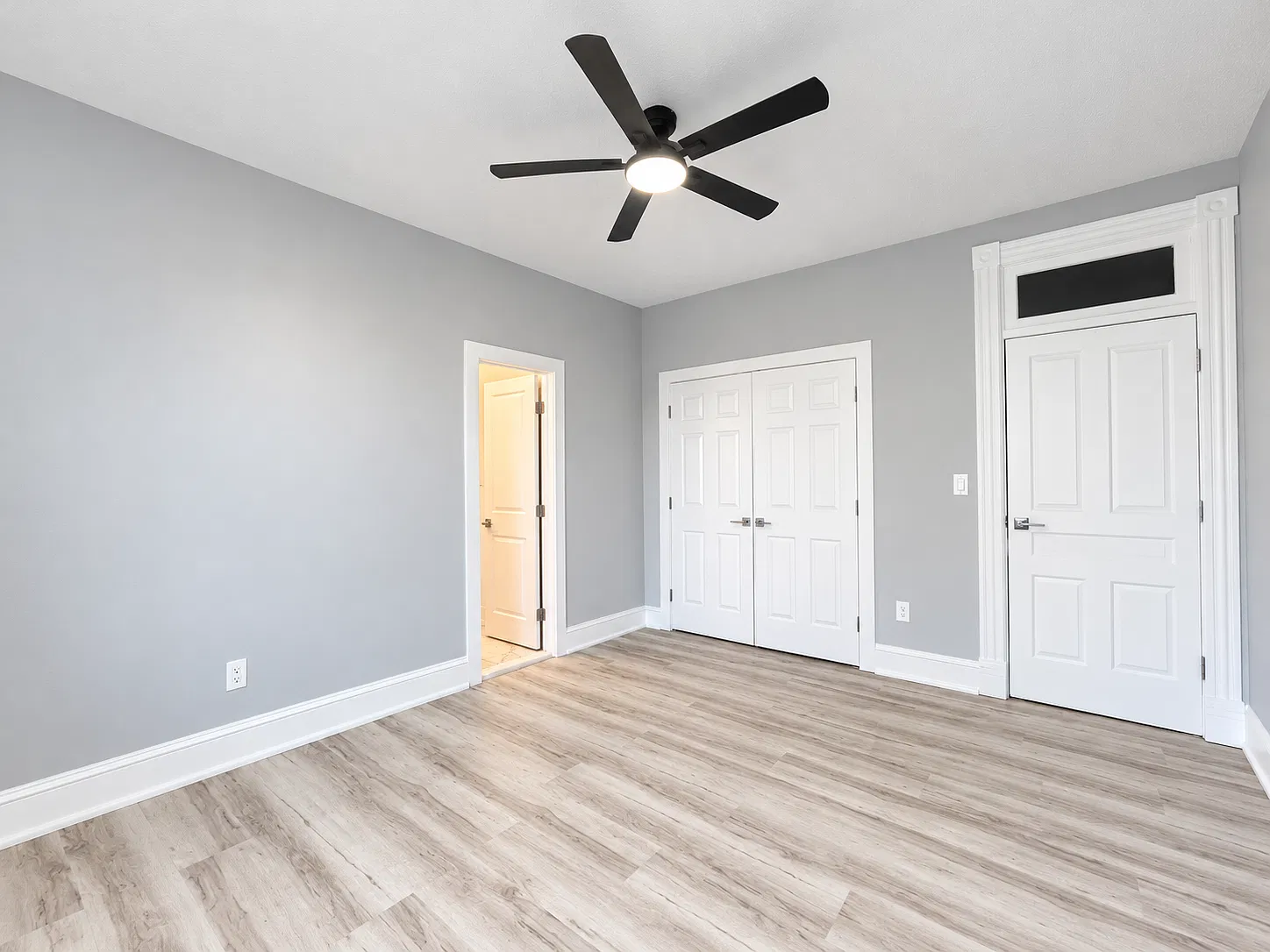 4 bed, 3.5 bath, 2480 sqft, $5,995 — Photo 4