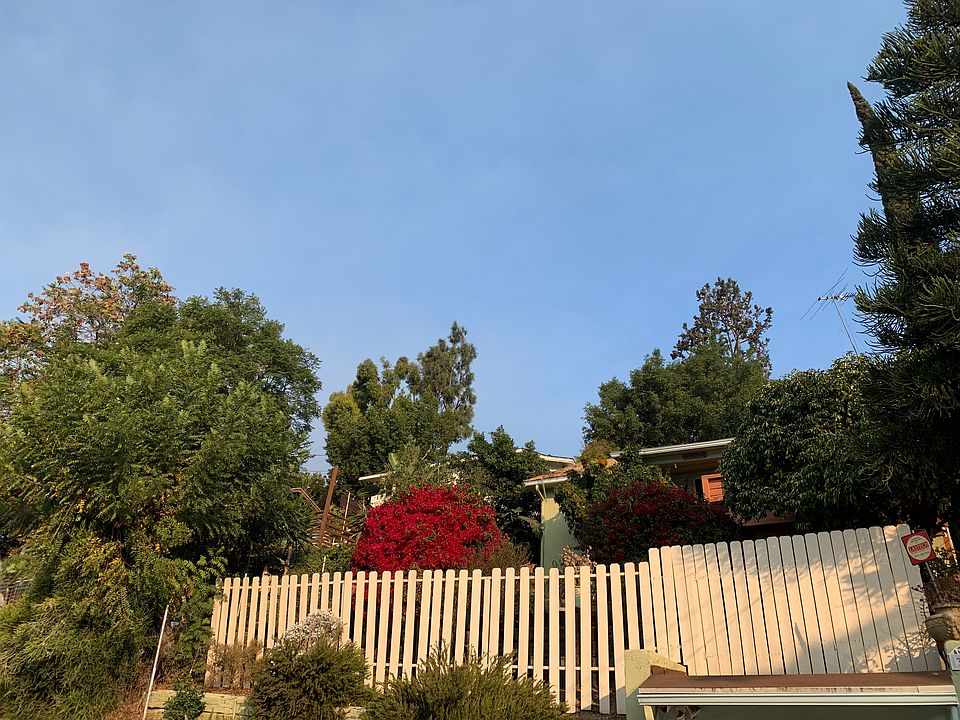 1st image of 3907 Fernwood Ave