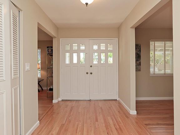 4th image of 1242 Crossgates Ln