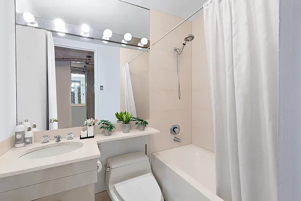 Sold by Elegran | media 6